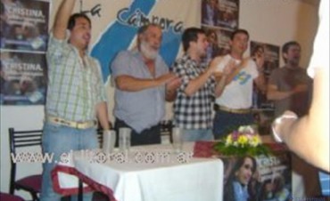 "Tito" Casaro: "Mieres debe terminar su mandato"