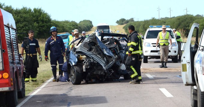 Rob&oacute; un auto, choc&oacute; a otro y provoc&oacute; una tragedia