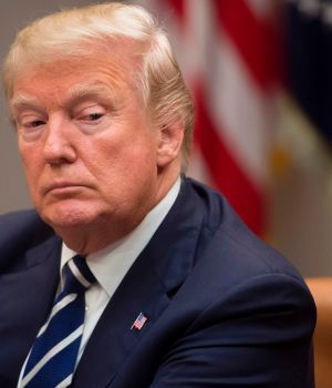 Trump: "&iquest;Por qu&eacute; tenemos a gente que viene de pa&iacute;ses de mierda?