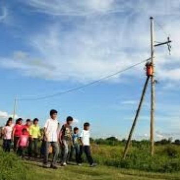 Protesta en reclamo por deficiencias de la D.P.E.C.