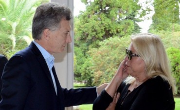 Elisa Carri&oacute;, en su m&aacute;ximo nivel de popularidad