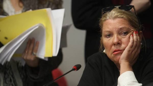 Carri&oacute;: "Esta es la plata de la asociaci&oacute;n il&iacute;cita K que denunciamos en 2008