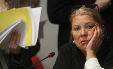 Carri&oacute;: "Esta es la plata de la asociaci&oacute;n il&iacute;cita K que denunciamos en 2008