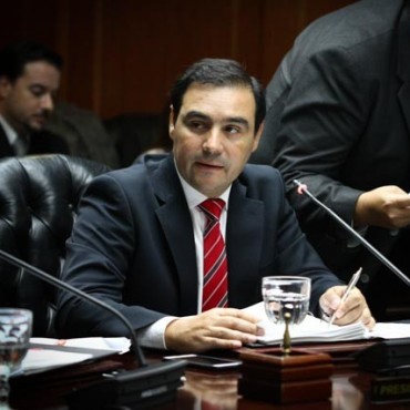 Vald&eacute;s &ldquo;Estamos resolviendo los problemas de los jubilados&rdquo;