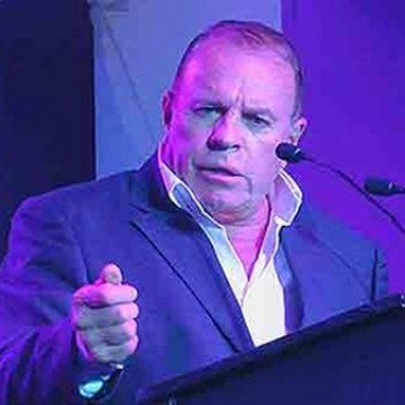 Denuncian extorsiones del ex titular del SOMU