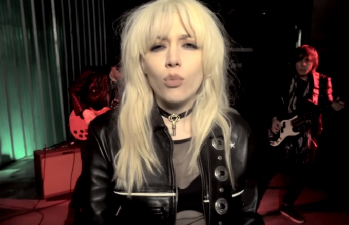 Entre baile y baile, Militta Bora lanza nuevo videoclip