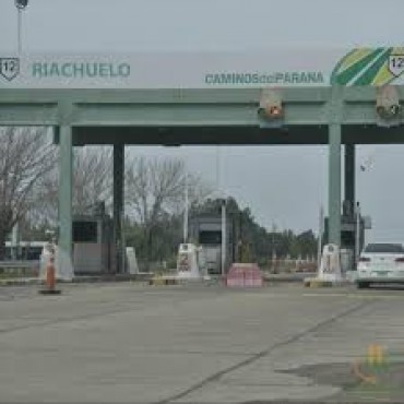 Sumisi&oacute;n del peaje de ruta 12 altura Riachuelo 
