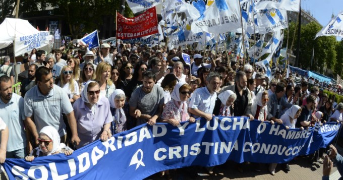 "Marcha de la Resistencia" contra la mentira y el hambre